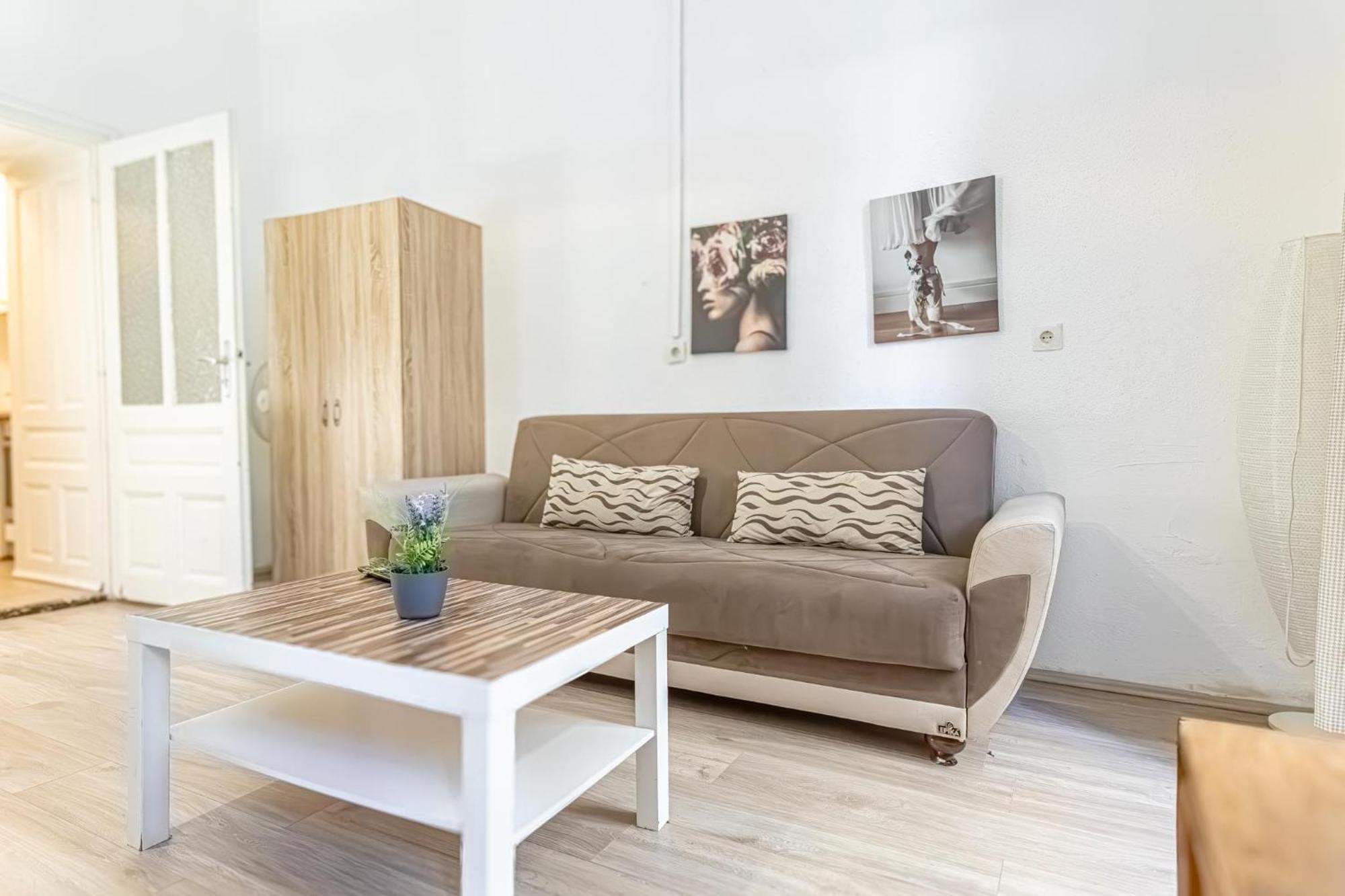 Chic Apartment- Suitable For Longstays Near Matzleinsforferplatz ウィーン エクステリア 写真